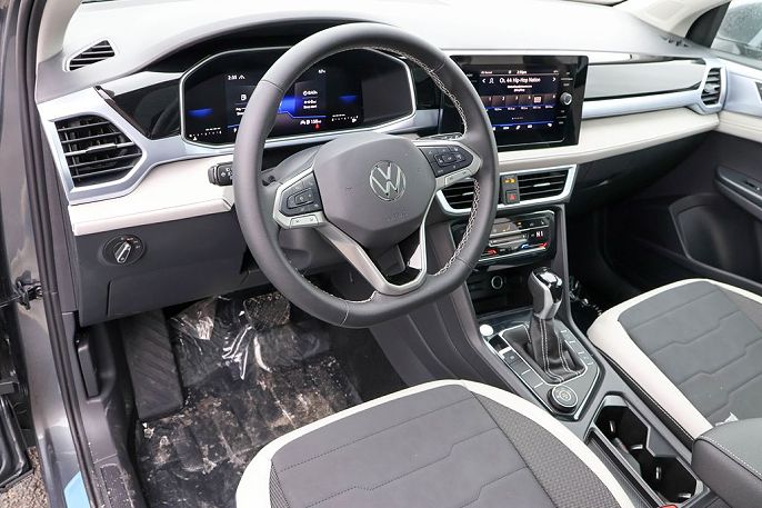 2025 Volkswagen Taos