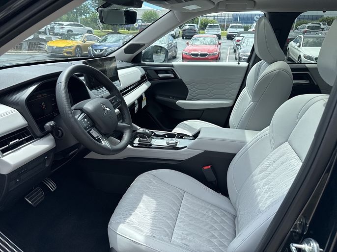 2025 Mitsubishi Outlander