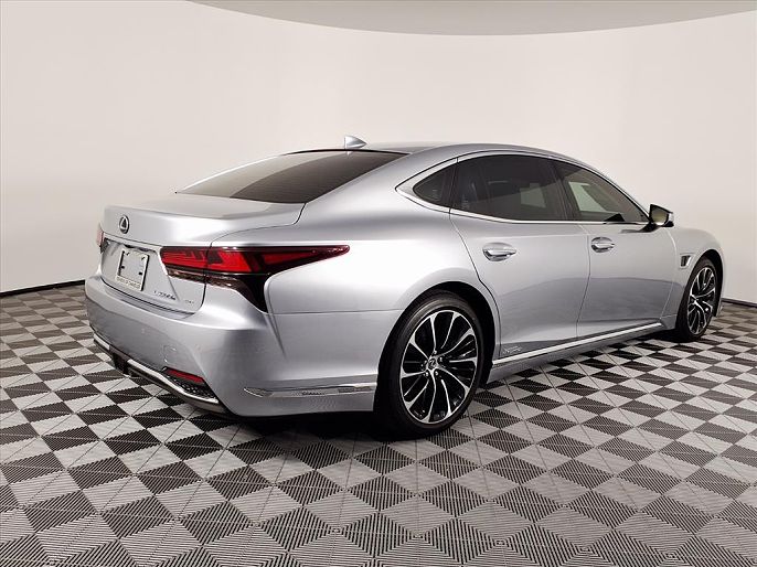 2022 Lexus LS