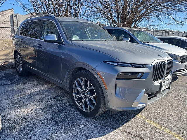 2023 BMW X7