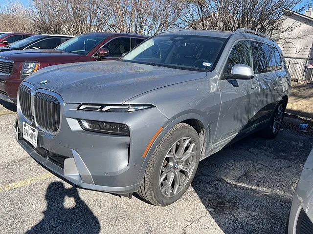2023 BMW X7