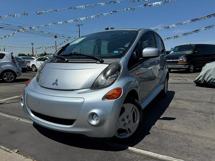 2017 Mitsubishi i-MiEV
