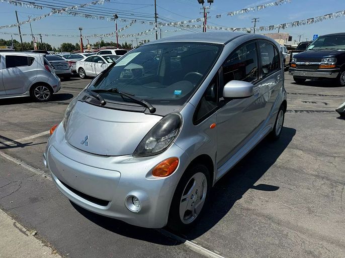 2017 Mitsubishi i-MiEV