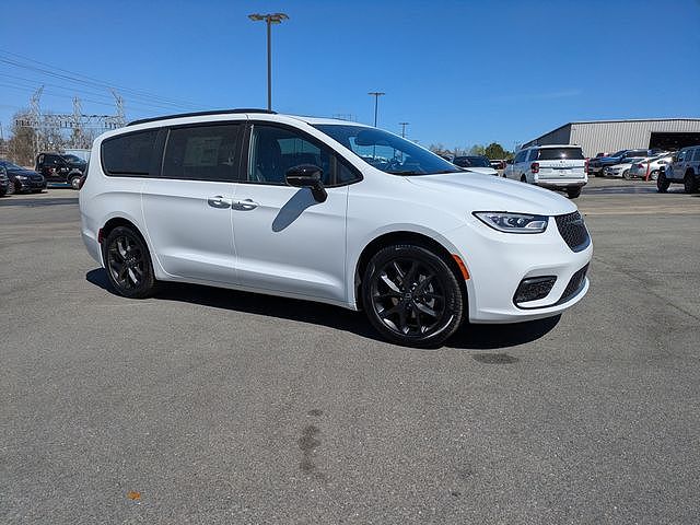 2026 Chrysler Pacifica