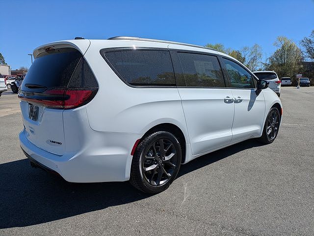 2026 Chrysler Pacifica
