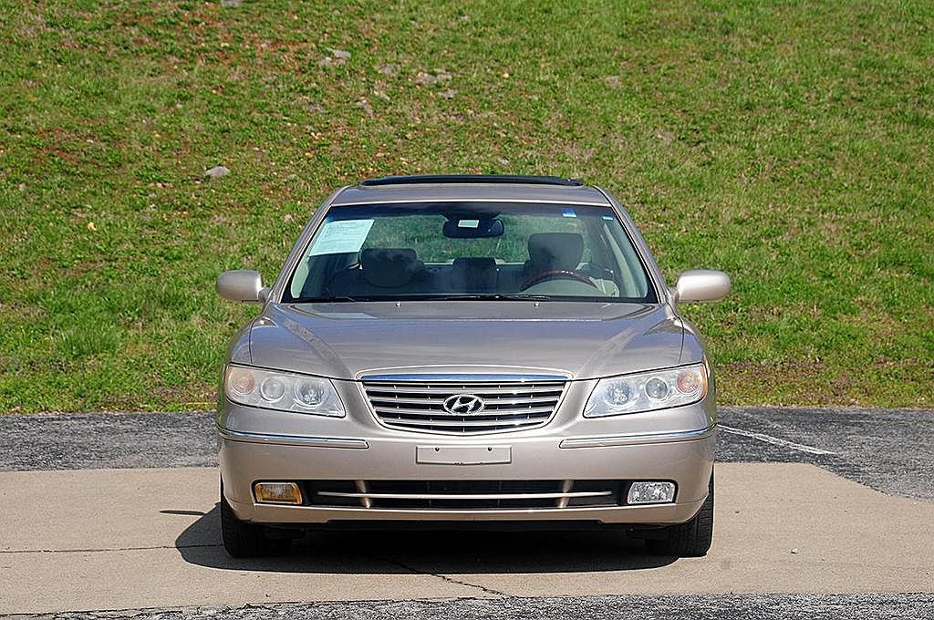2006 Hyundai Azera SE image 2