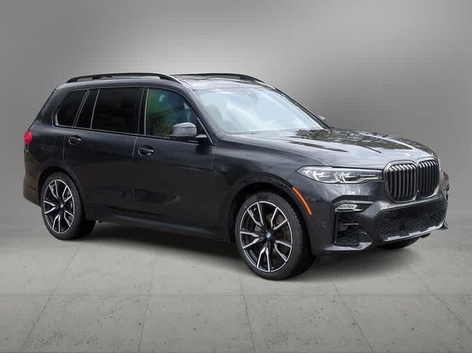 2022 BMW X7