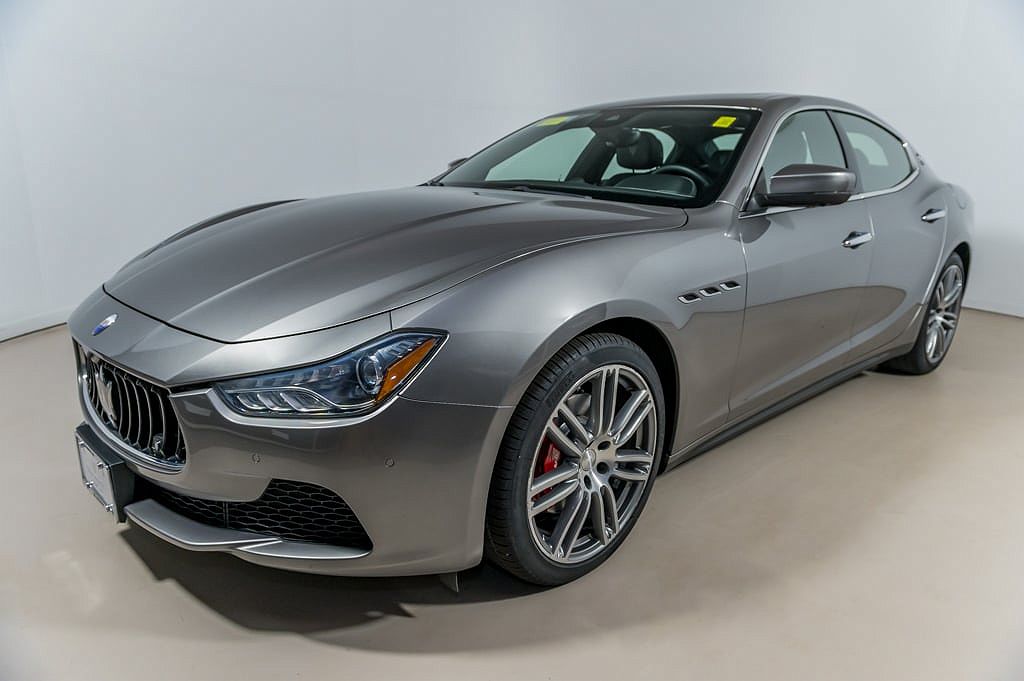 2017 Maserati Ghibli Base image 2