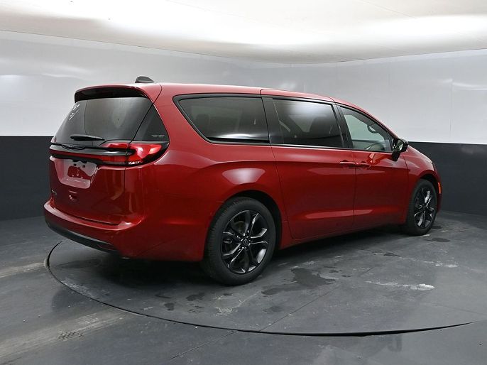 2026 Chrysler Pacifica