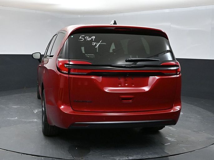 2026 Chrysler Pacifica