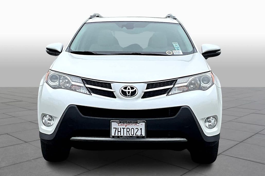 2015 Toyota RAV4 Limited Edition image 2