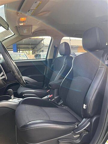2013 Mitsubishi Outlander SE image 1