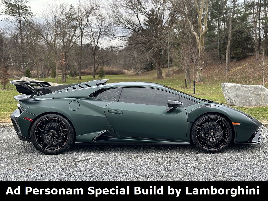 2023 Lamborghini Huracan STO image 1