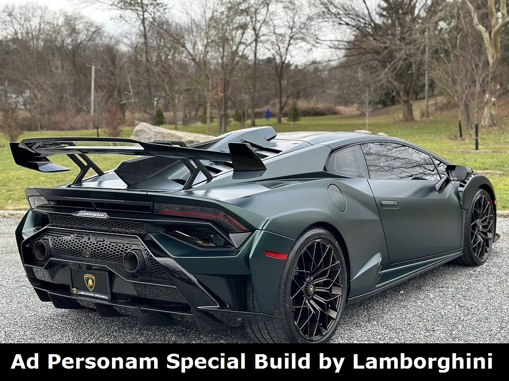 2023 Lamborghini Huracan STO image 2