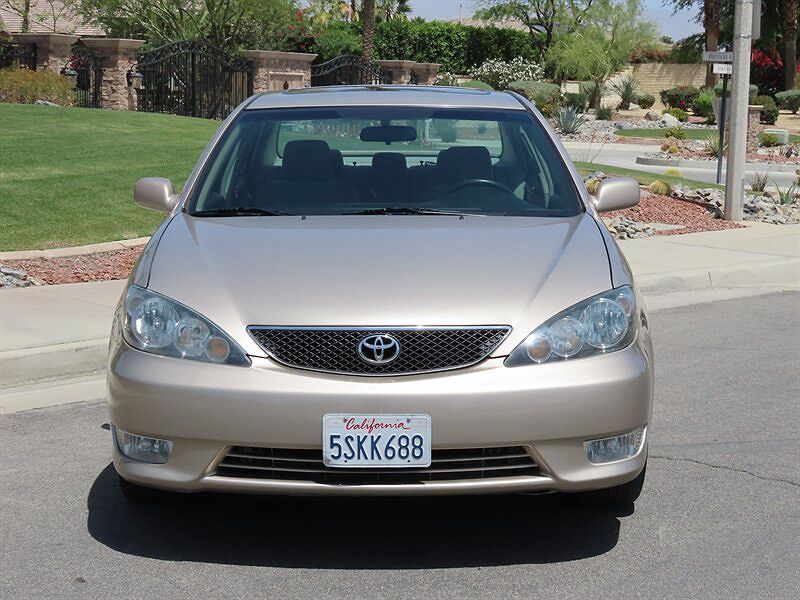 2006 Toyota Camry SE image 1