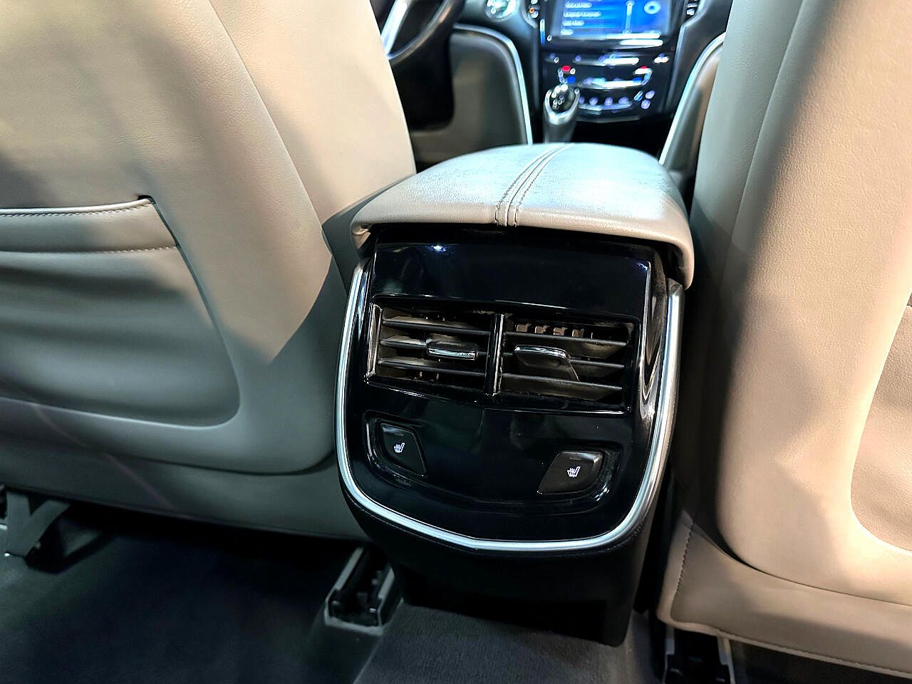 2014 Cadillac XTS Luxury image 22