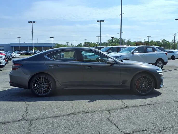 2022 Genesis G70
