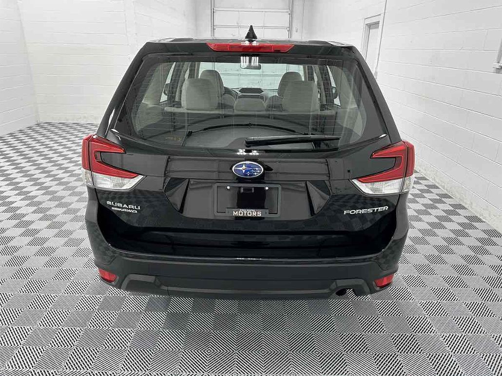 2021 Subaru Forester null image 4