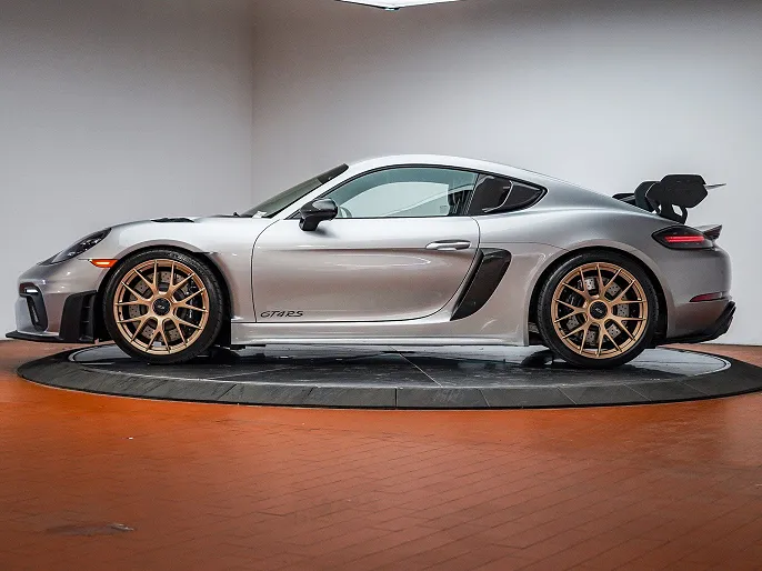 2025 Porsche 718 Cayman