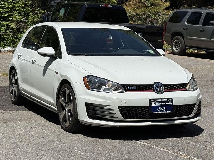 2016 Volkswagen Golf