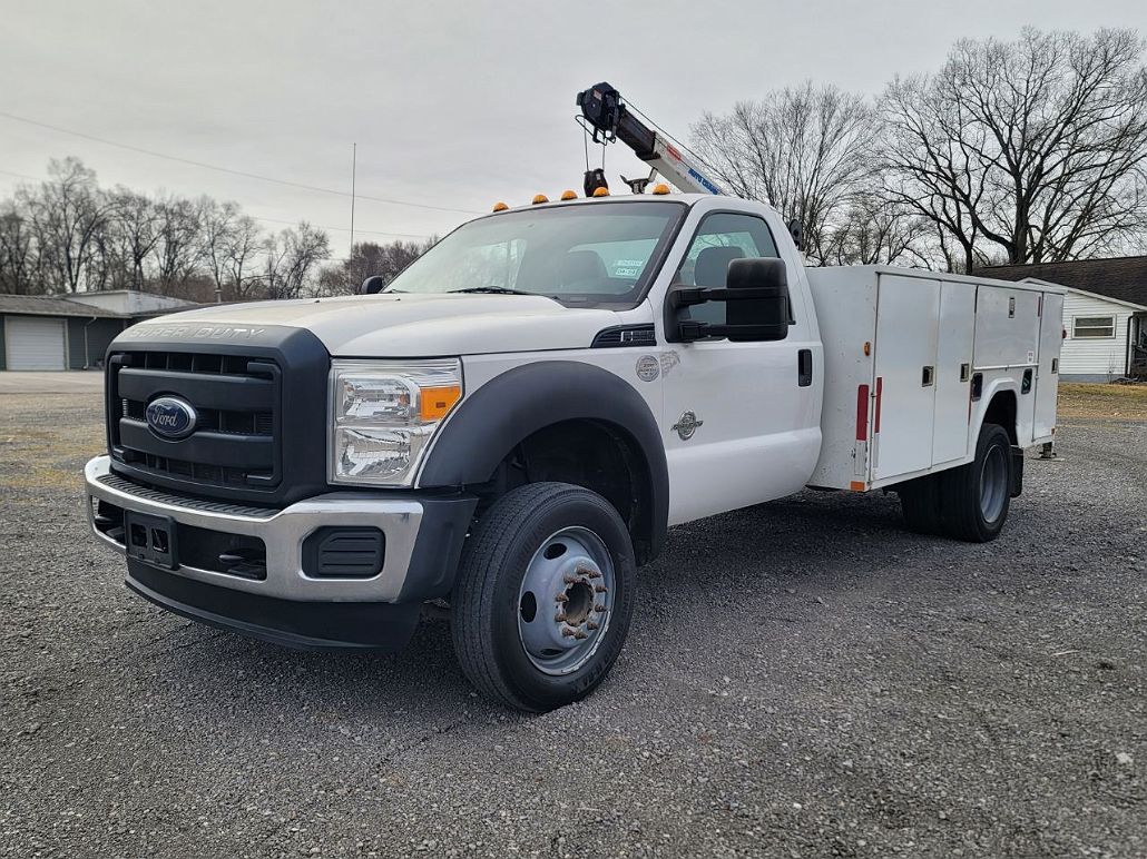 2014 Ford F-550 null image 5