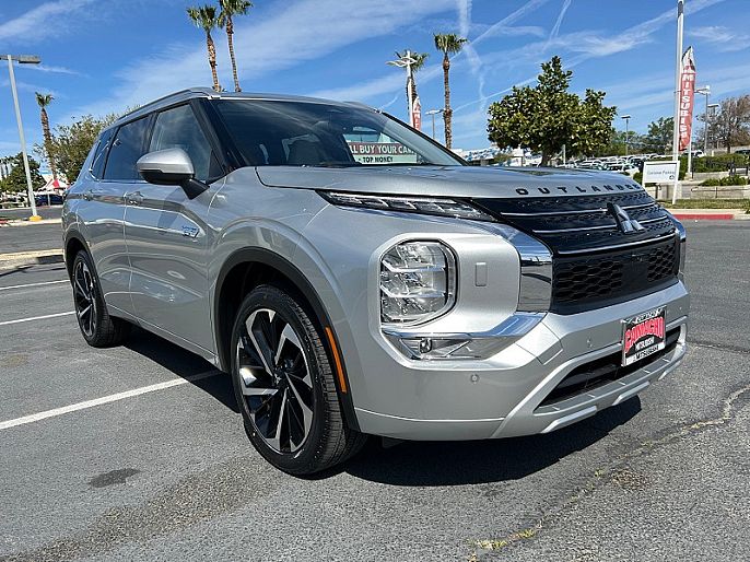 2025 Mitsubishi Outlander