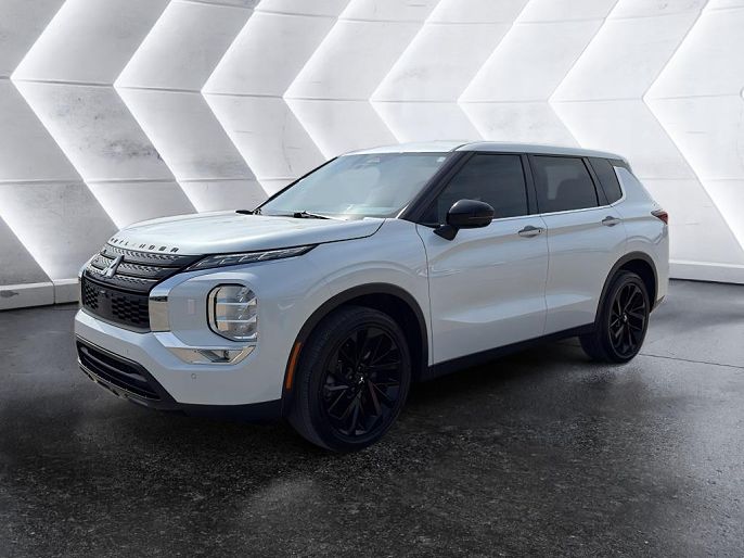 2023 Mitsubishi Outlander