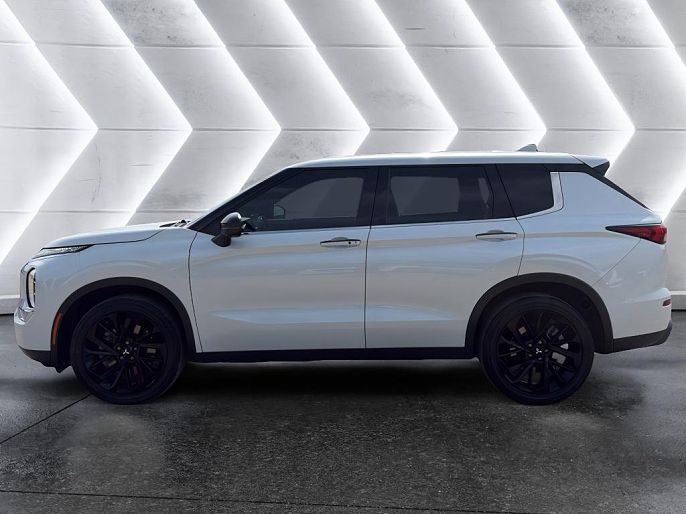 2023 Mitsubishi Outlander