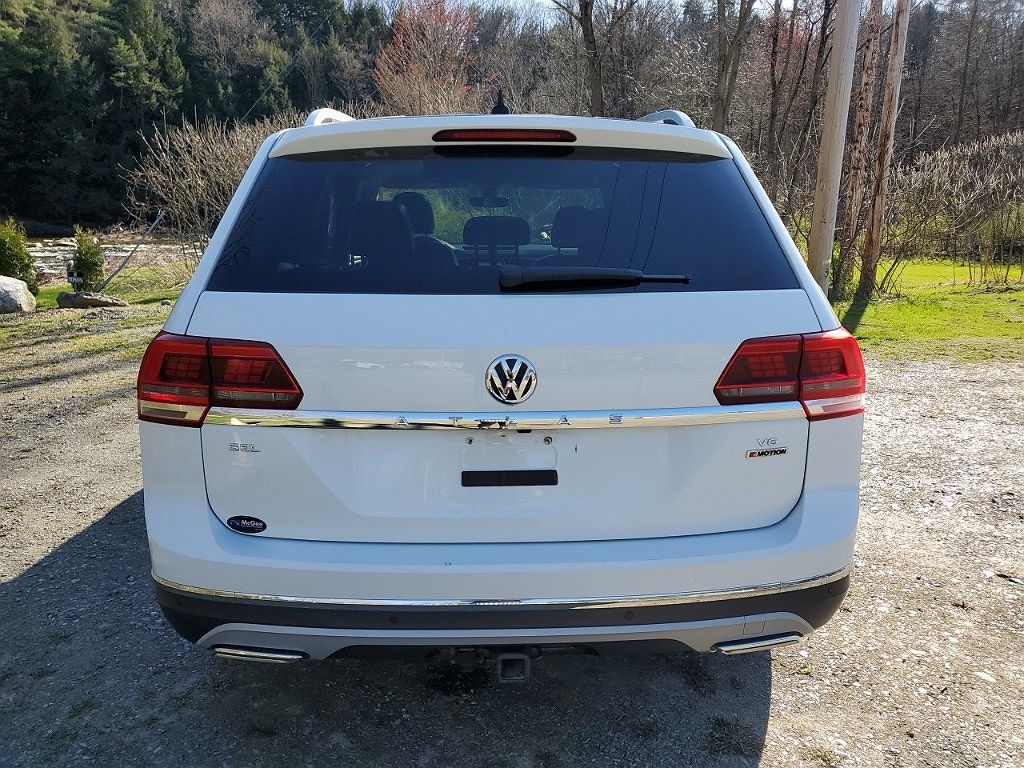 2019 Volkswagen Atlas SEL image 3