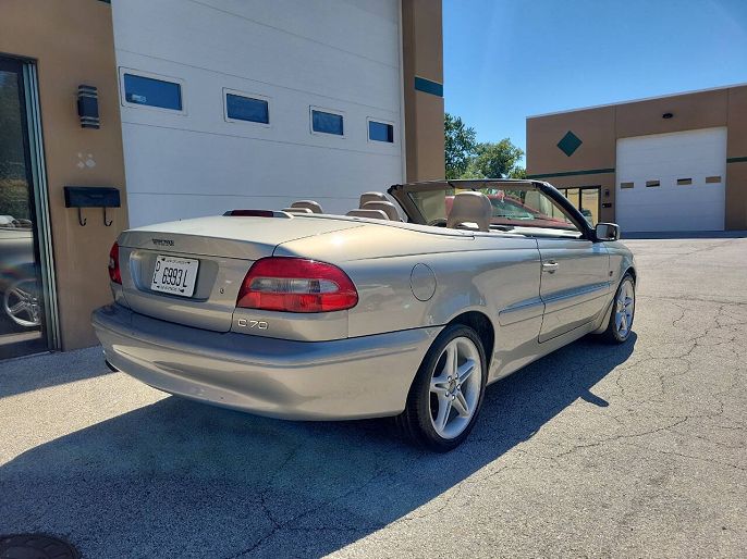 2001 Volvo C70