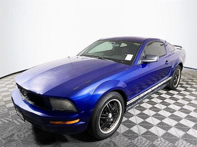 2005 Ford Mustang null image 4