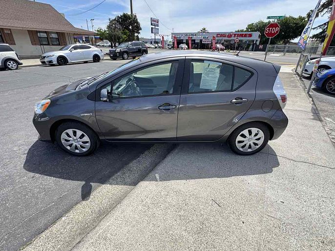 2014 Toyota Prius c