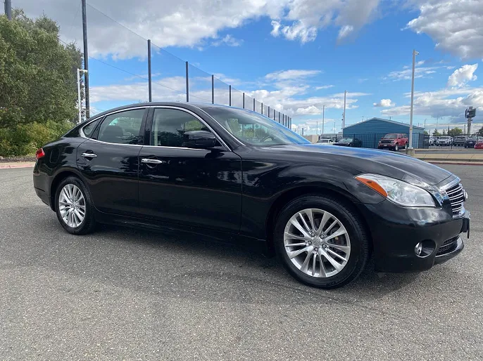 2012 Infiniti M35