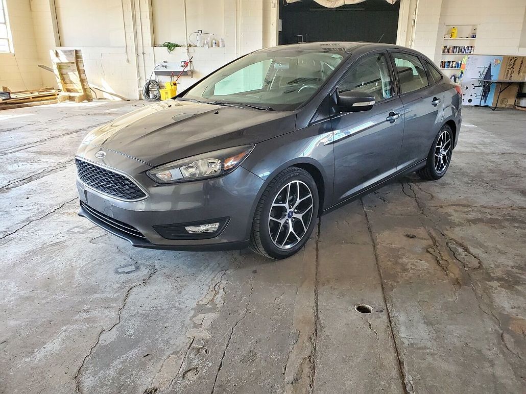 2017 Ford Focus SEL image 2