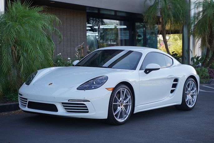 2025 Porsche 718 Cayman