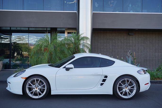 2025 Porsche 718 Cayman