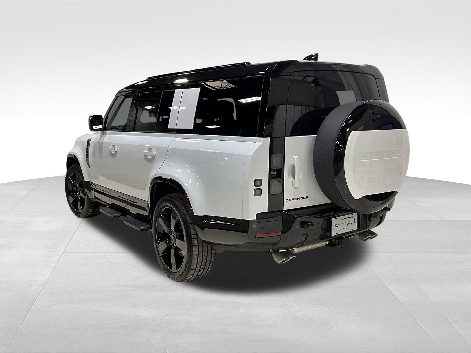 New 2026 Land Rover Defender ($131,546) | CarStory