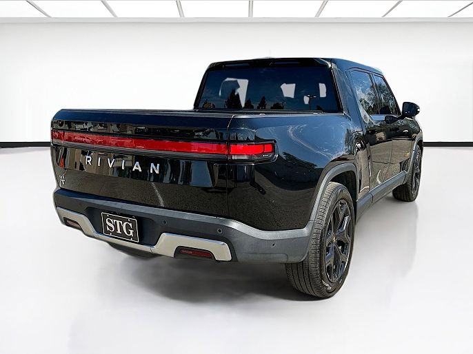 2022 Rivian R1T
