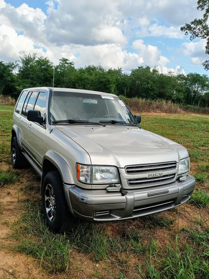 2001 Isuzu Trooper
