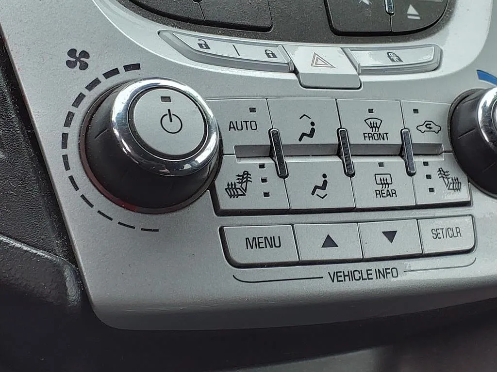 2015 Chevrolet Equinox LT image 4