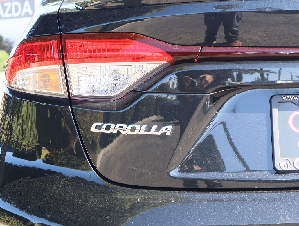 2021 Toyota Corolla SE image 3