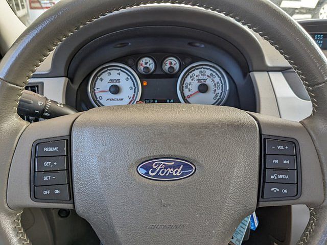 2011 Ford Focus SE image 20