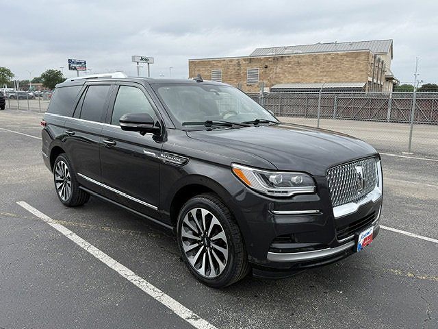 2023 Lincoln Navigator