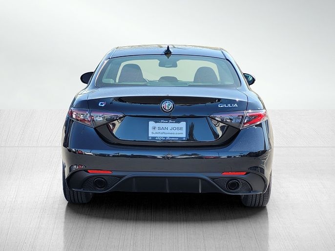 2025 Alfa Romeo Giulia