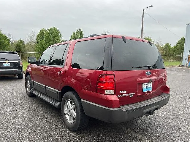 2004 Ford Expedition XLT image 4