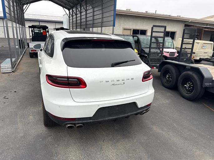 2017 Porsche Macan