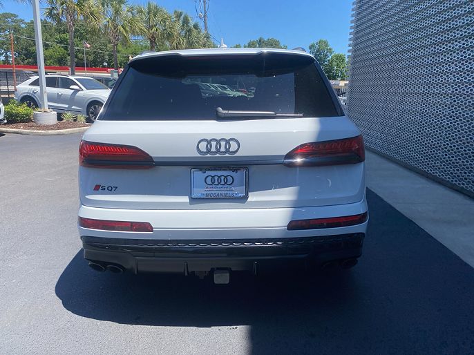 2025 Audi SQ7