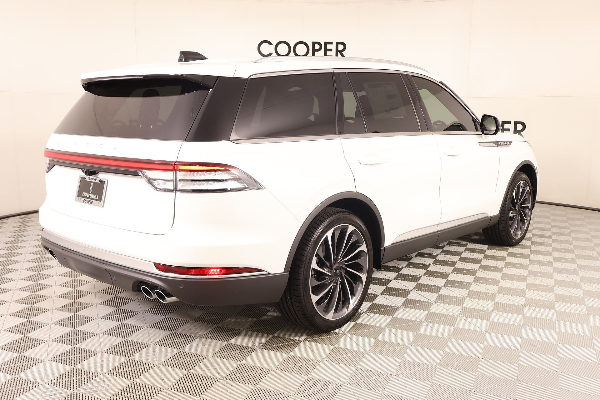 2026 Lincoln Aviator