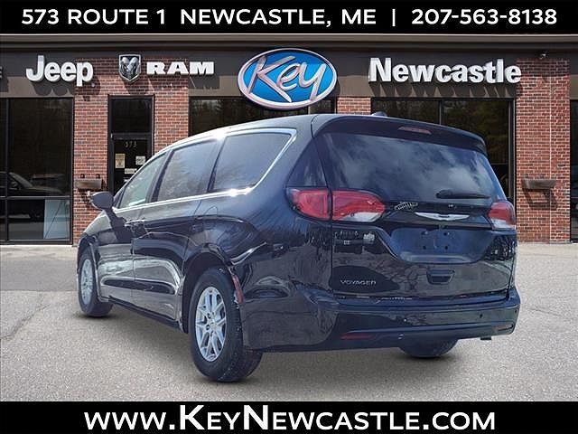 2025 Chrysler Voyager