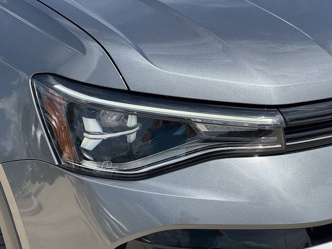 2025 Volkswagen Taos